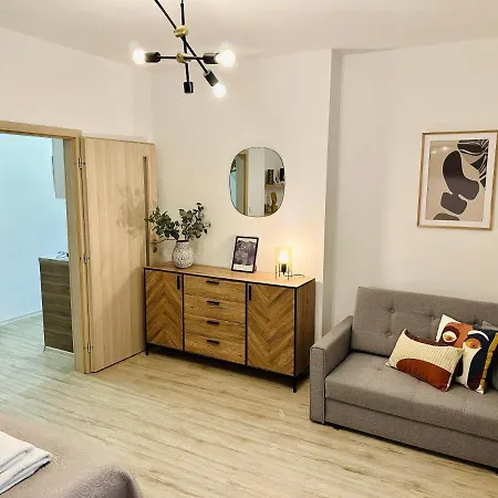 Apartament Nicelovely & Dlouha *