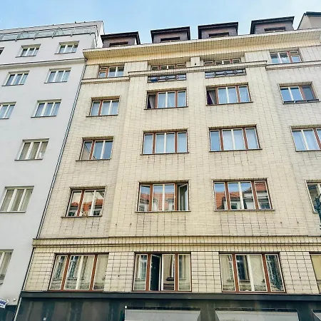 Apartament Nicelovely & Dlouha *